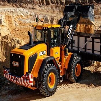 لودر JCB با موتور کامینز
